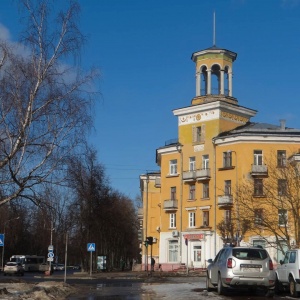 Дом со шпилем - 1.jpg